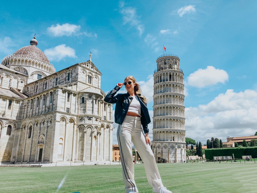 Leaning Tower of Pisa photos